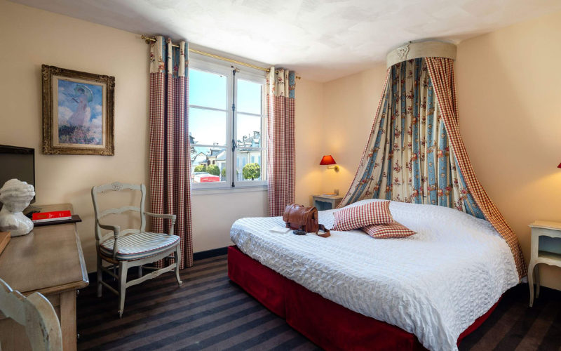 HÔTEL LE VISCOS **** - Saint-Savin